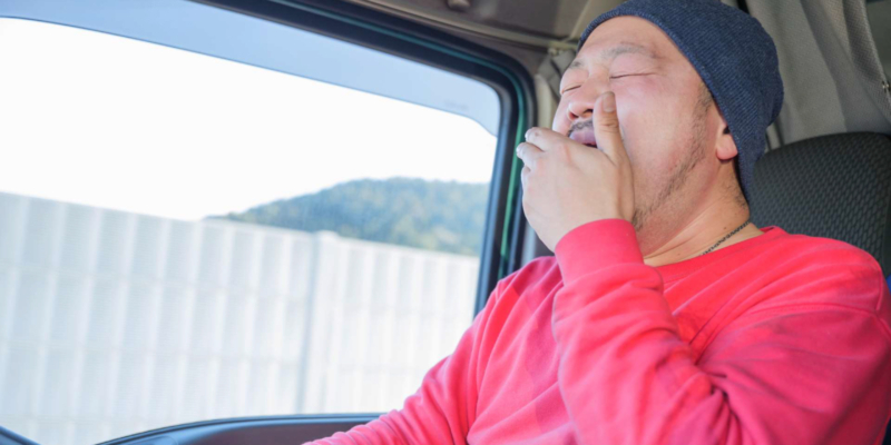 睡眠時無呼吸症候群を放置すると危険な理由