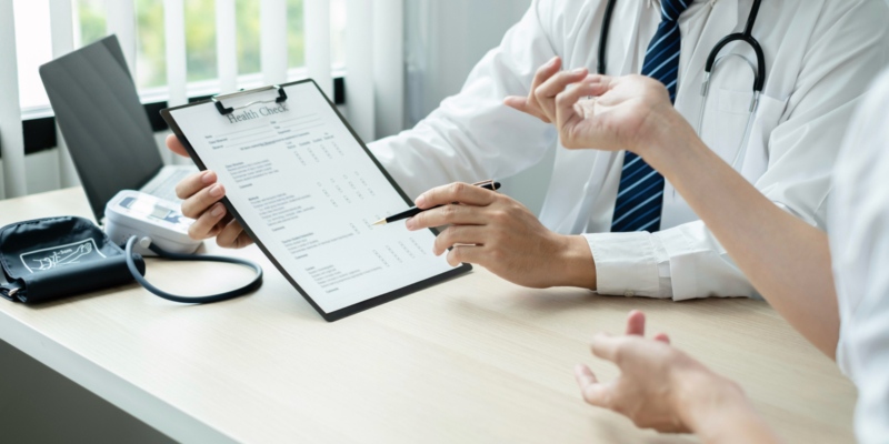 健康診断で異常値が出たときの考え方と、結果を日常に活かす方法